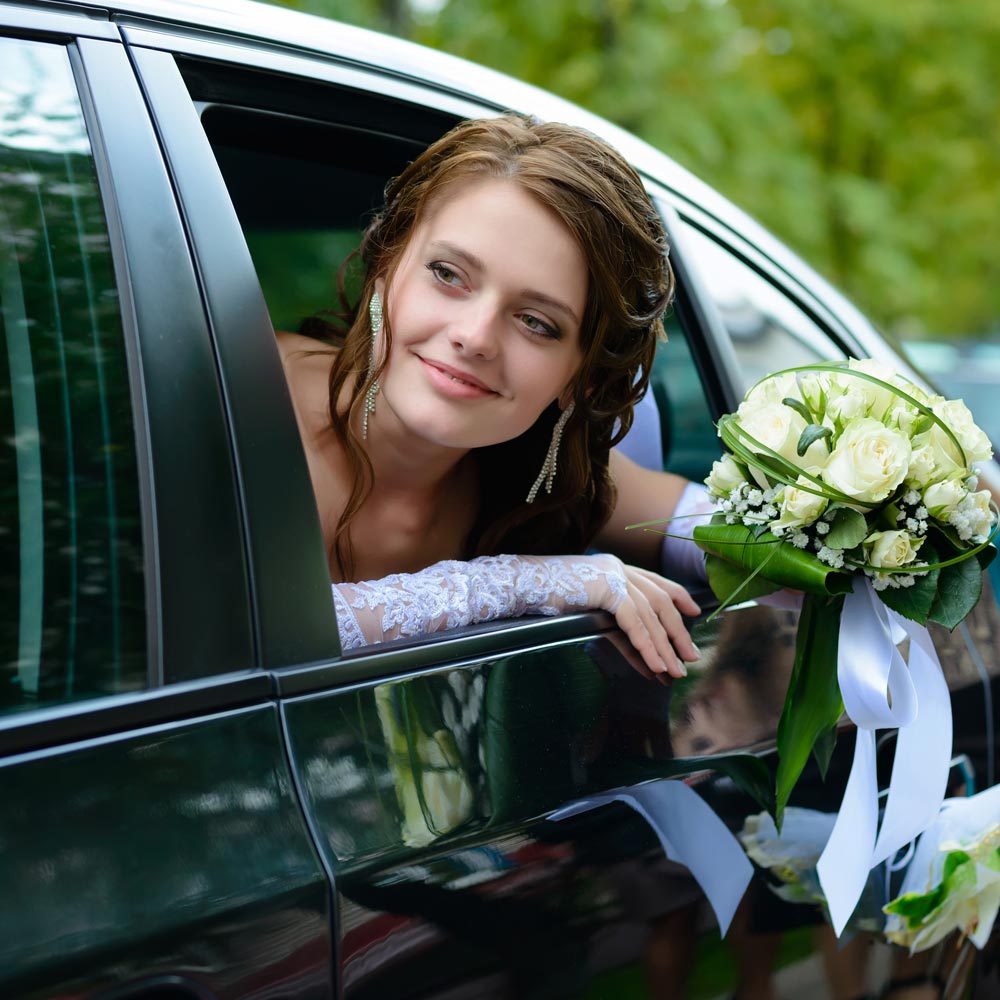 Limousine rental service for wedding