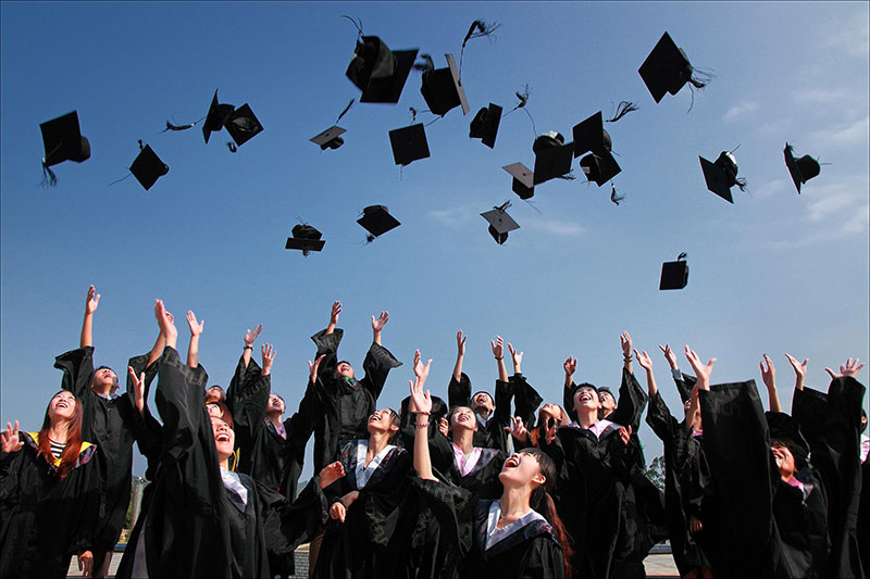 Tips for Parents to Keep Their Teens Safe on Graduation Night